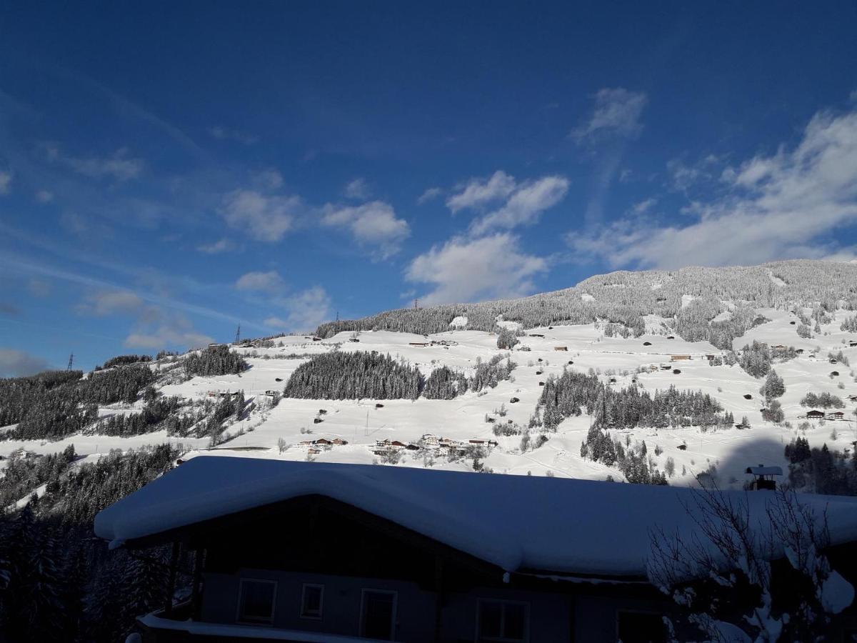 Villa Ferienhaeuschen Rahm Hainzenberg Esterno foto